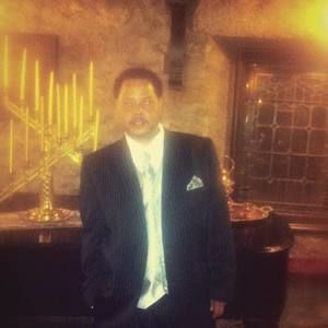 Meet your Posher, James