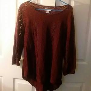 Three-quarter length sleeve high low lace top