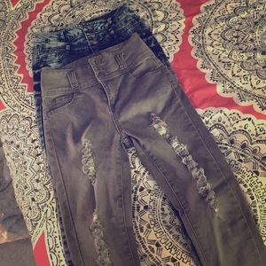 High waisted destroyed jeggings 2 PAIRS