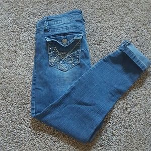 Wallflower crop jeans/capris