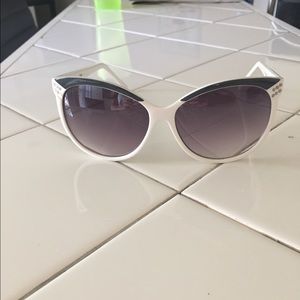 Fun white sunglasses