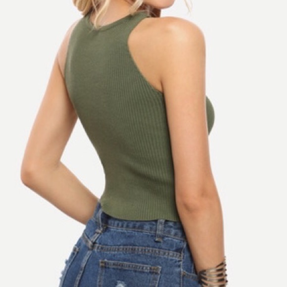 Olive Laced Crop Top 💚 - Picture 2 of 3