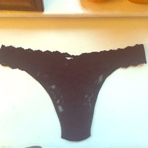 NEW Hanky Panky Thong