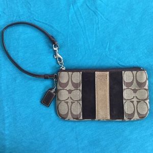 Coach wristlet tan/brown