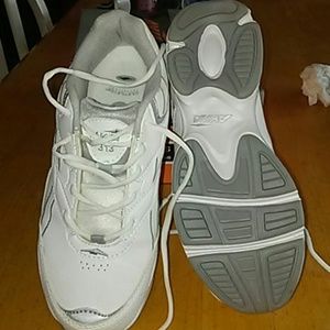 ❗FINAL❗Brand new with box Avia Womens tennis shoes