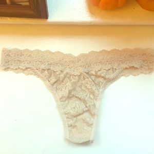 NEW Hanky Panky Thong