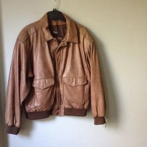 👔HOST PICK 1/15 🎉Men's Leather Bomber Jacket