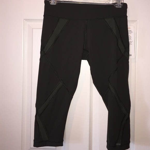 Lululemon Cool to Street Crop