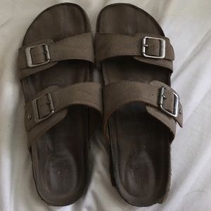 Fake birkenstocks