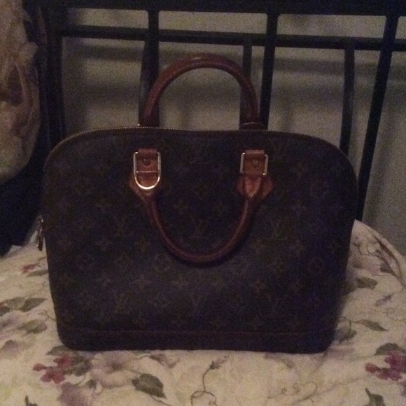Louis Vuitton Alma bag FOR SALE