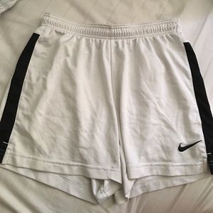 White nike shorts