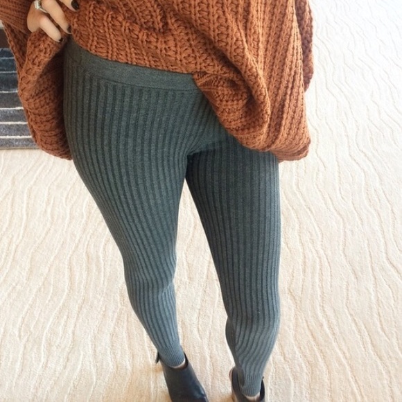 Sold out - Picture 2 of 3