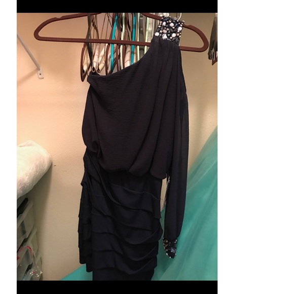 Short sexy dress - Picture 2 of 3