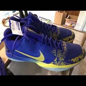 Sz 13 Kobe 5 MVP ds. Comes with xl matching shirt