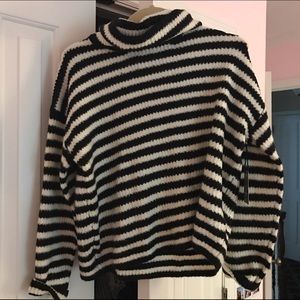 NEVER WORN forever 21 stripped sweater