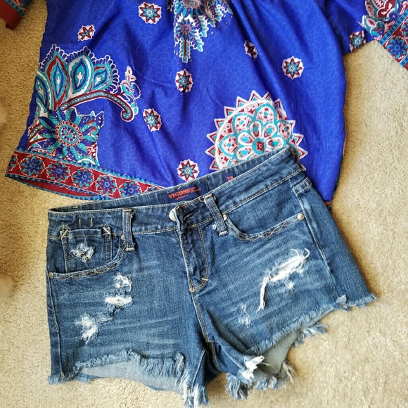 Blue jeans shorts! - Picture 3 of 4