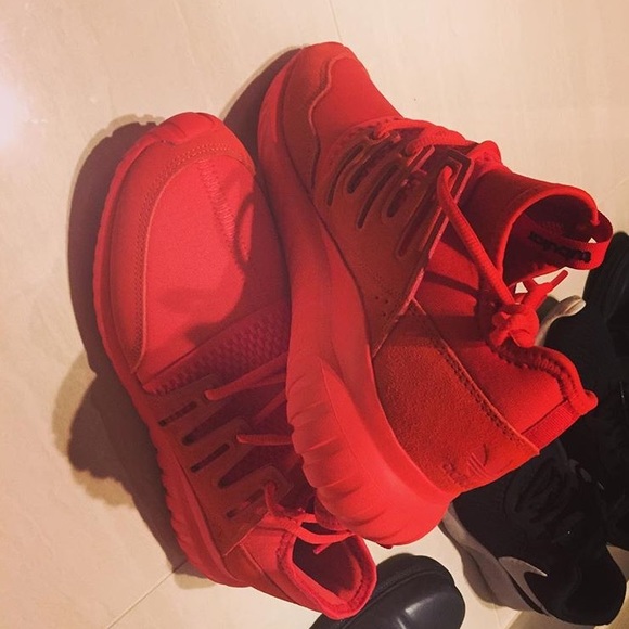 Adidas Tubular Red