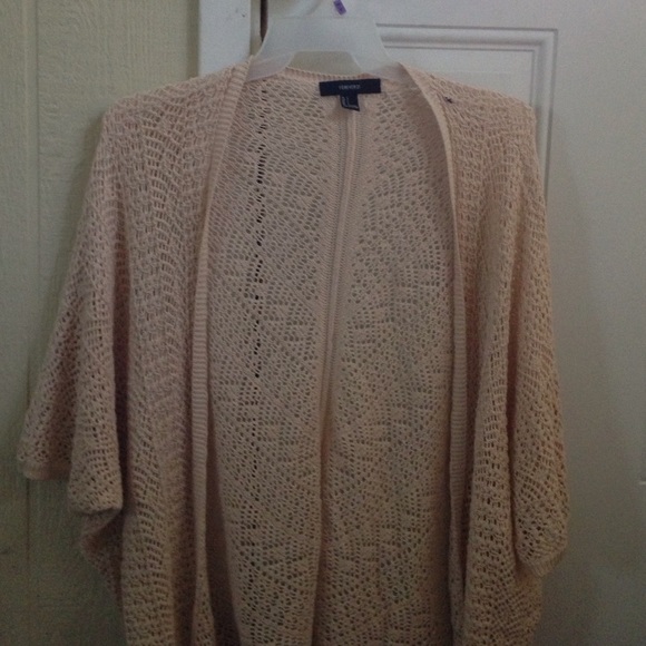 Forever 21 Sweaters - Forever 21 crochet sweater