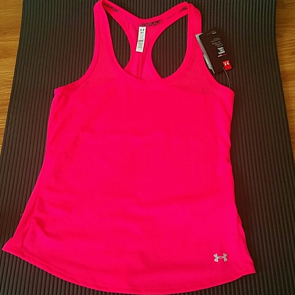 🎀 Under Armour racer back tank  🎀 - Picture 2 of 3
