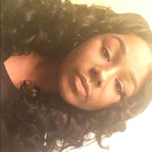 Meet your Posher, Kayla