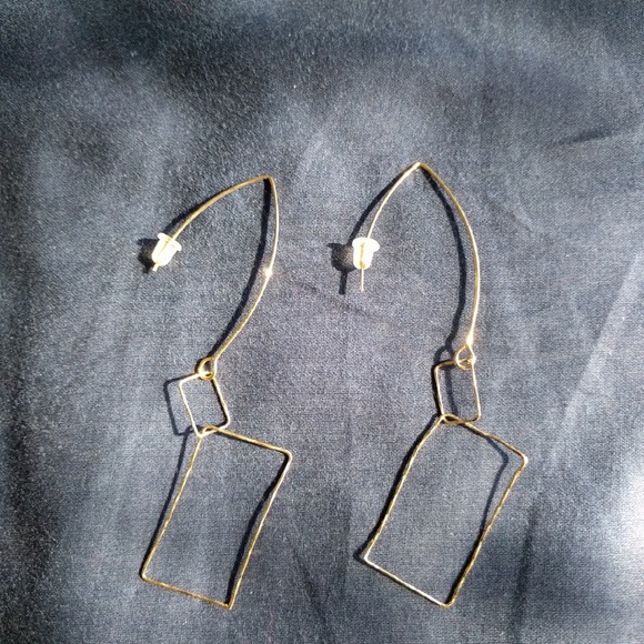 Earrings - Picture 3 of 3