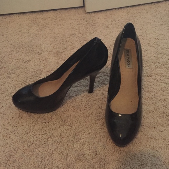 Black Patent Steve Madden Platform Heels