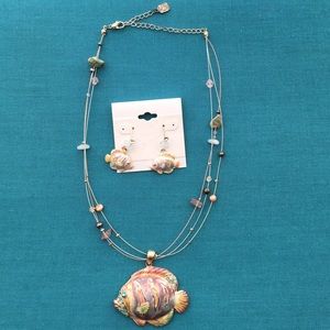 Fish necklace set