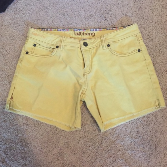 Yellow Billabong Shorts - Picture 1 of 3
