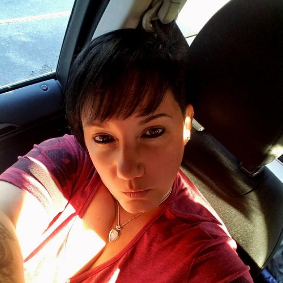 Meet your Posher, Missy-ann - Picture 2 of 3