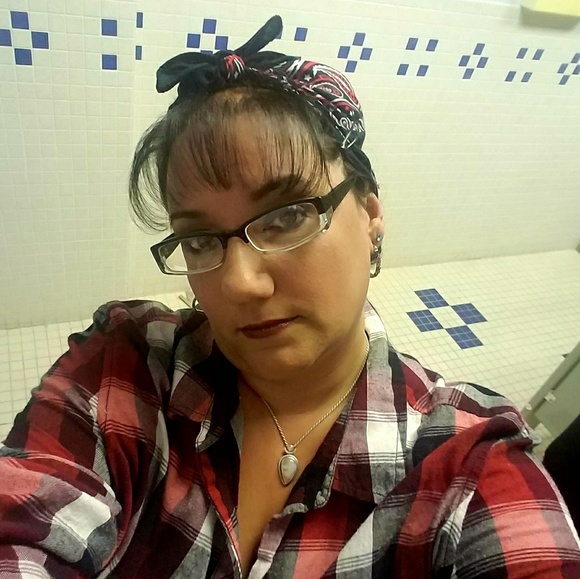 Meet your Posher, Missy-ann - Picture 3 of 3