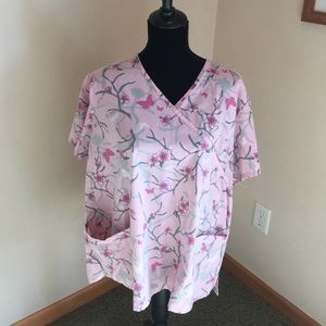⭐️Women's cherry blossom pink scrub top, size XL