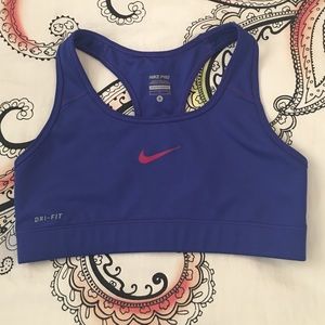 Nike Pro Sports Bra