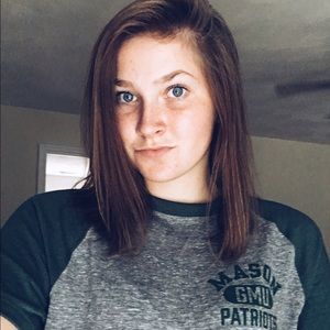 Meet your Posher, Hailey