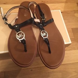 Mk sandals