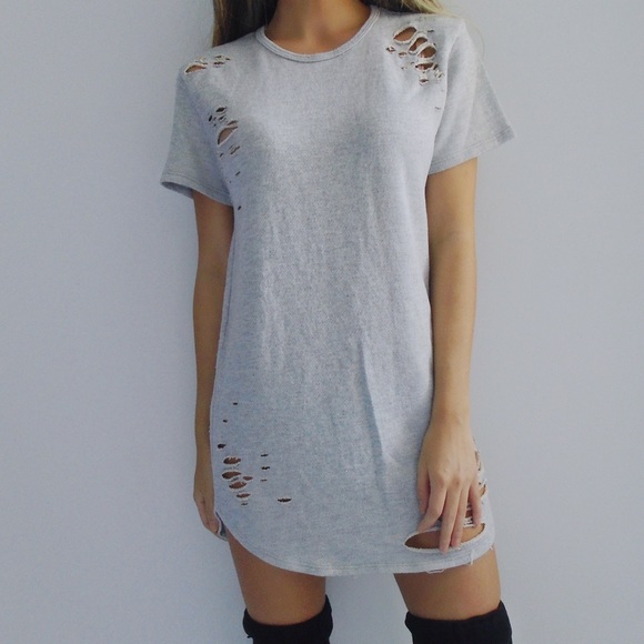 SOLD OUT ❌ Eva Distressed Shirt Dress - Picture 2 of 3