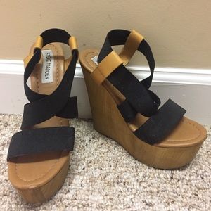 Steve Madden wedge