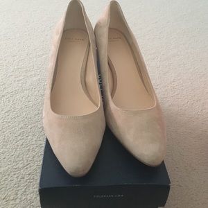 Cole Haan nude pumps
