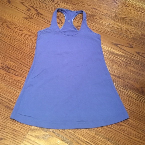 blue lulu lemon workout shirt