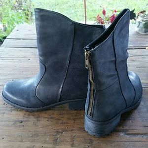 Brand new Black Leather Boots!