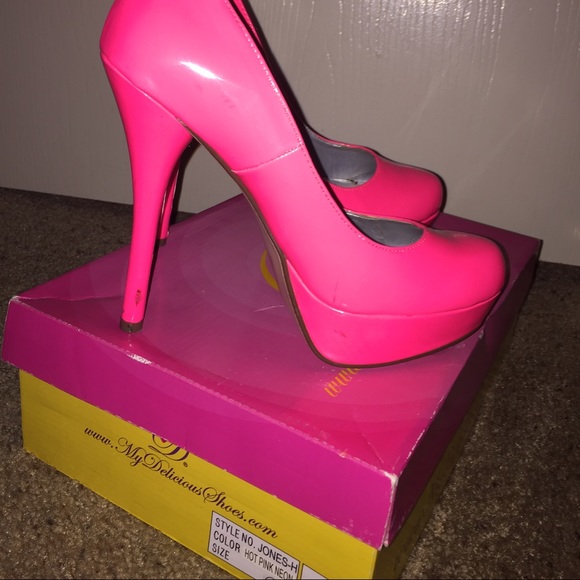 Heels - Picture 2 of 4