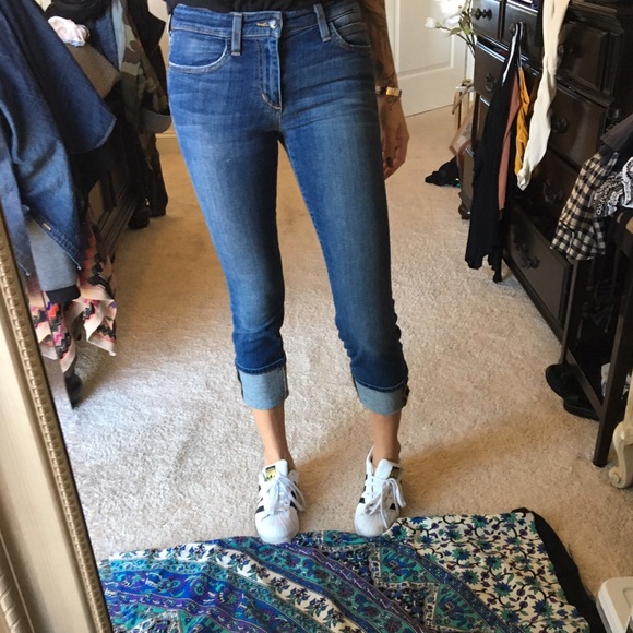 Joes Jeans. cropped sewn cuff.