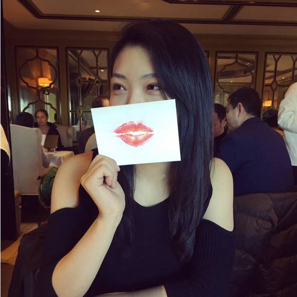 Meet your Posher, Nana yang