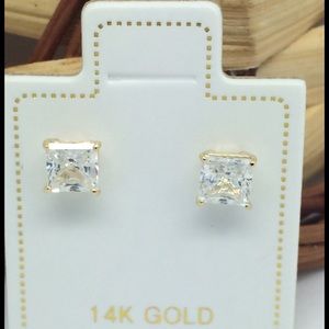 14K Yellow Gold Princess Cut CZ Stu Earrings 4mm