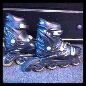 WOMENS SIZE 10, MENS SIZE 8 ROLLERBLADES LIKE NEW