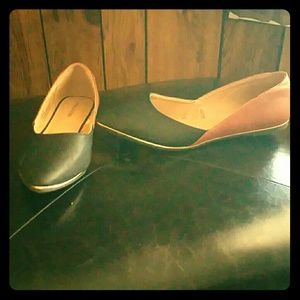 Black, tan and gold flats