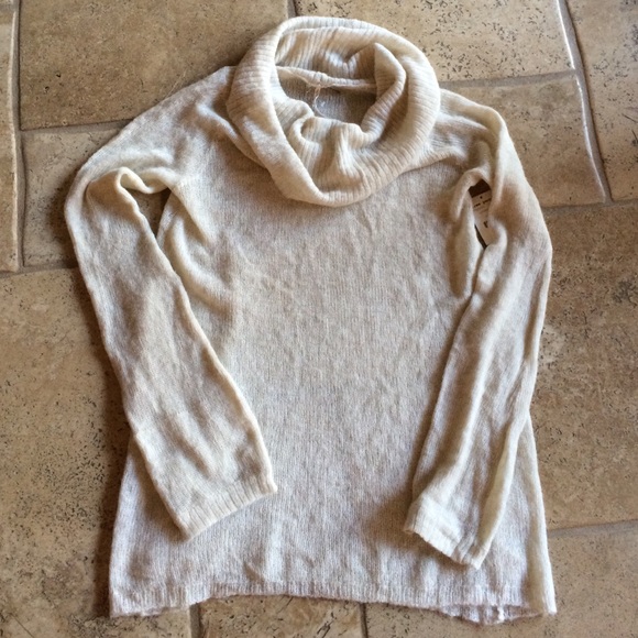 Free People Sweaters - NWT Free People Cream Cowl Neck Alpaca Sweater