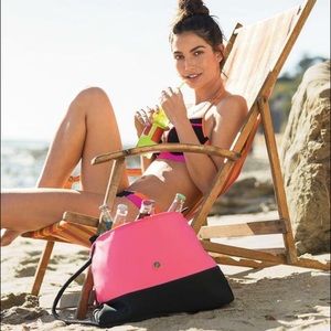 New Victoria's Secret Insulated tote 2016
