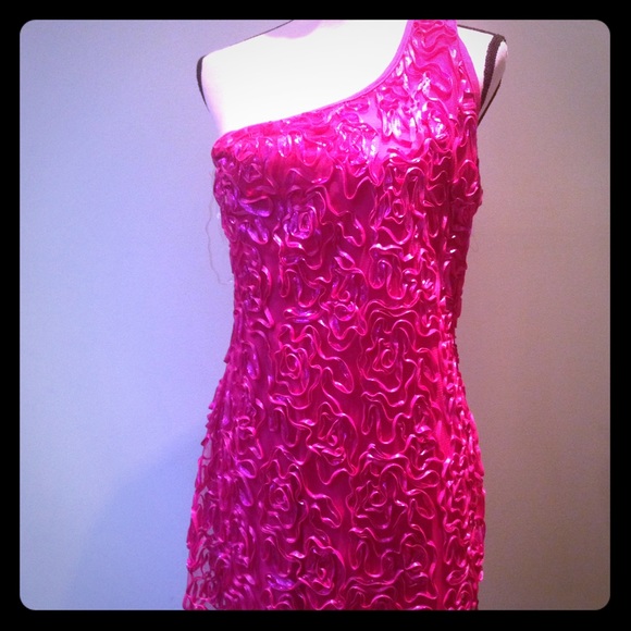 One shoulder dress from DOTS