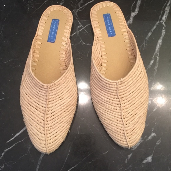 ASOS Shoes - Brand new Raffia slides.
