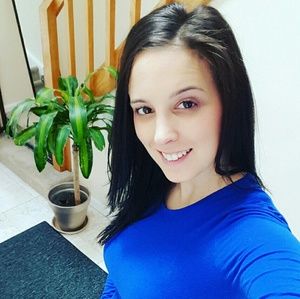 Meet your Posher, Tia